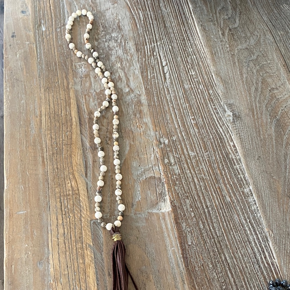 Elegant Cream and Brown Beaded Necklace